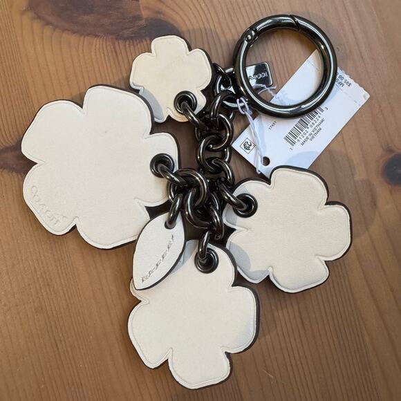 🌸Coach Tea Rose Mix Bag Charm - Picture 6 of 7